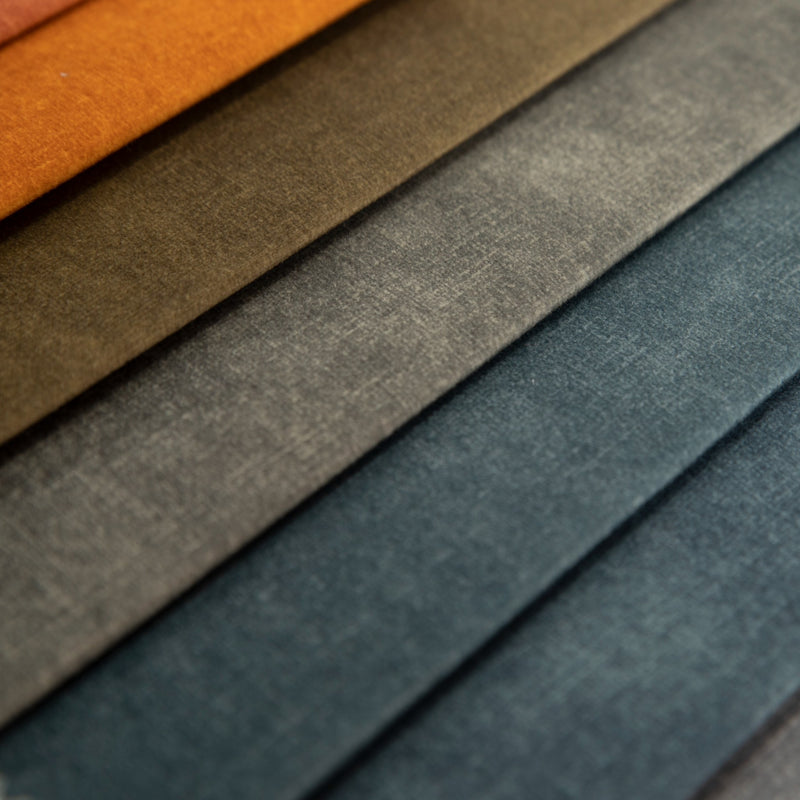 Geometrischer Samtstoff für Polsterung - Emerald Blue | Ziga
